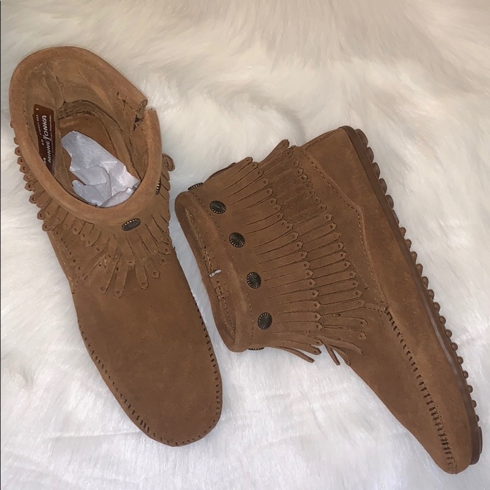 🔥💕PRICE DROP TODAY ONLY MINNETONKA ANKLE BOOTS
